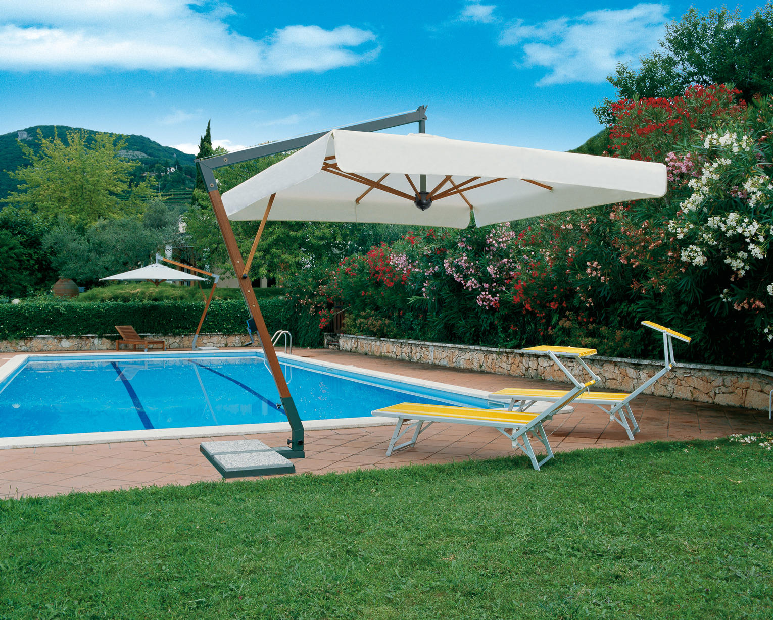 Umbrela Lemn Cu Brat Lateral - Braț lateral 3x3 m